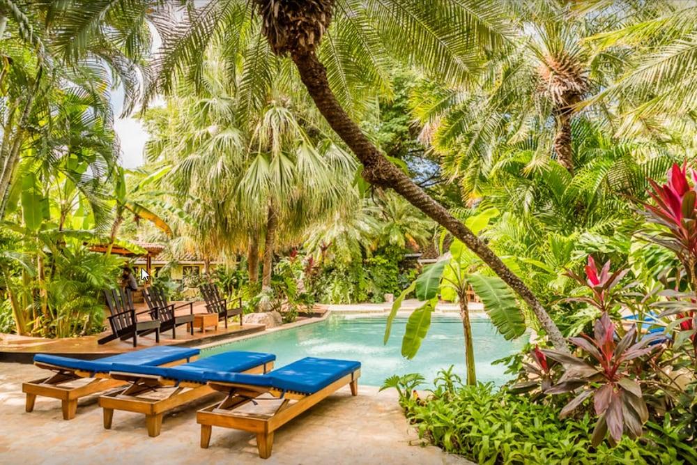 Hotel Pasatiempo Tamarindo Exterior foto